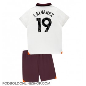 Manchester City Julian Alvarez #19 Udebane Trøje Børn 2023-24 Kortærmet (+ Korte bukser)